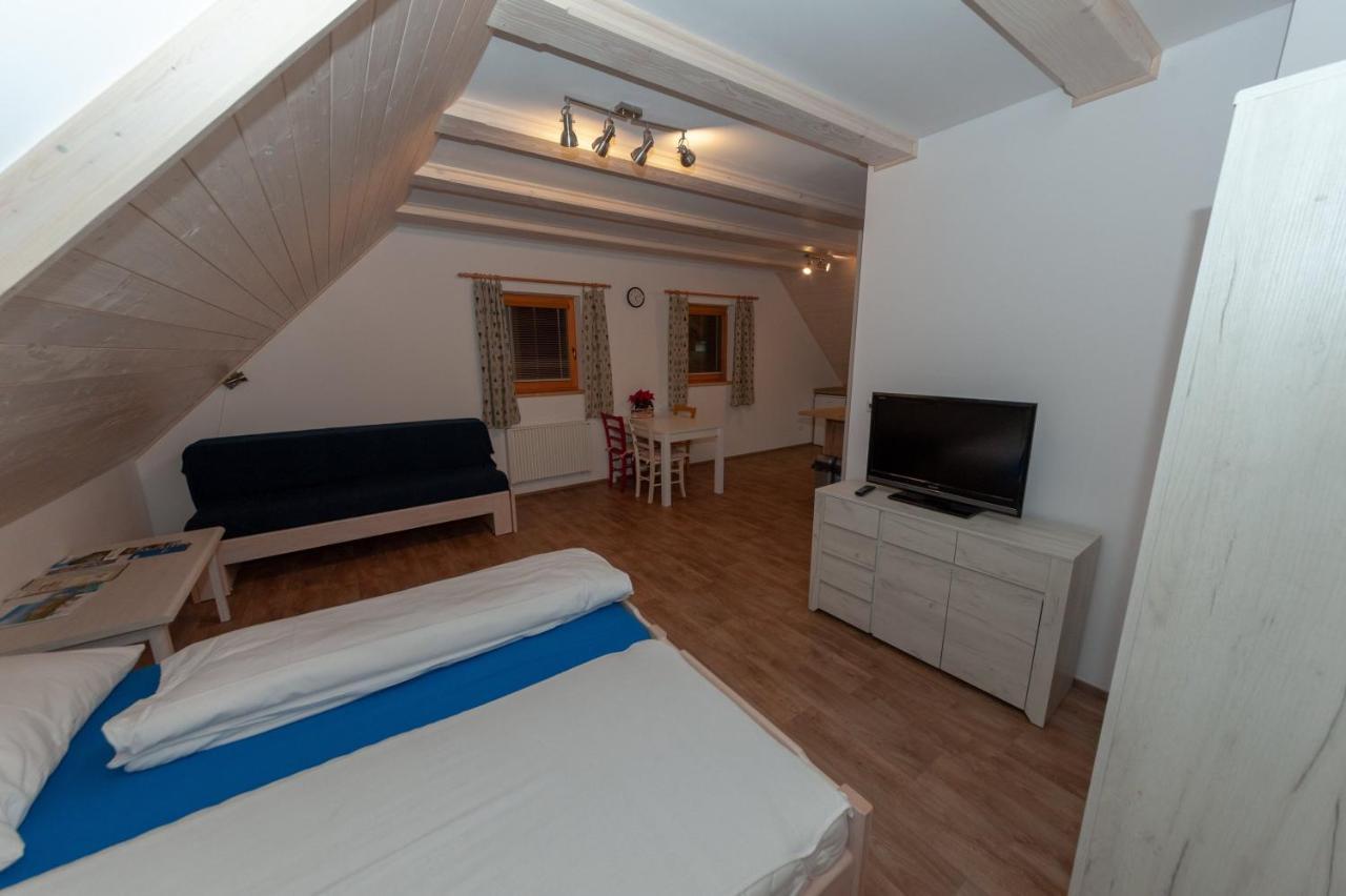 Apartamento Roubenka Bílá Exterior foto